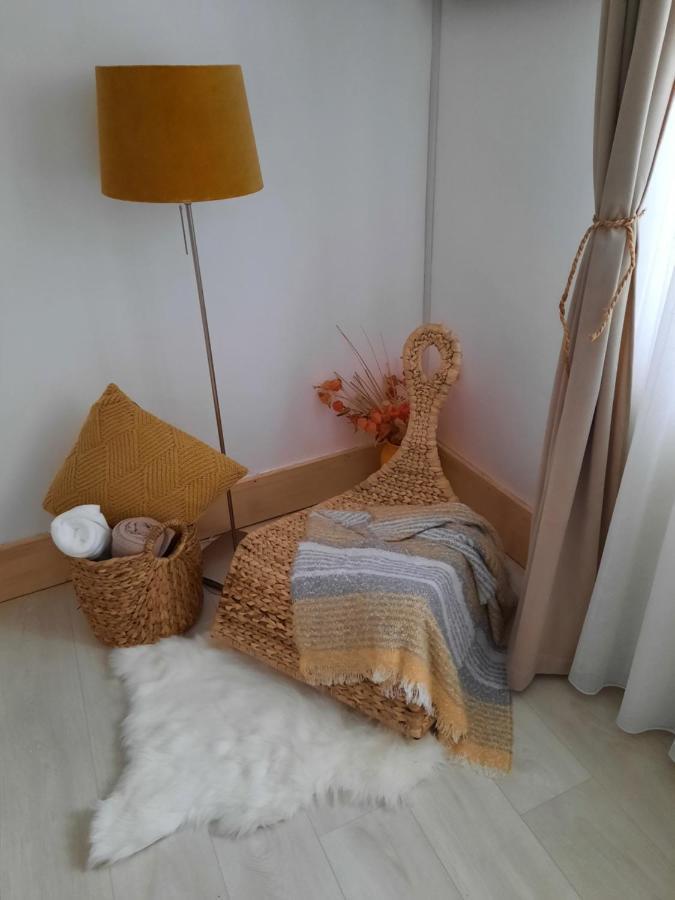 Cocooning In A Lovely Mountain Suite - Two Азуга Экстерьер фото